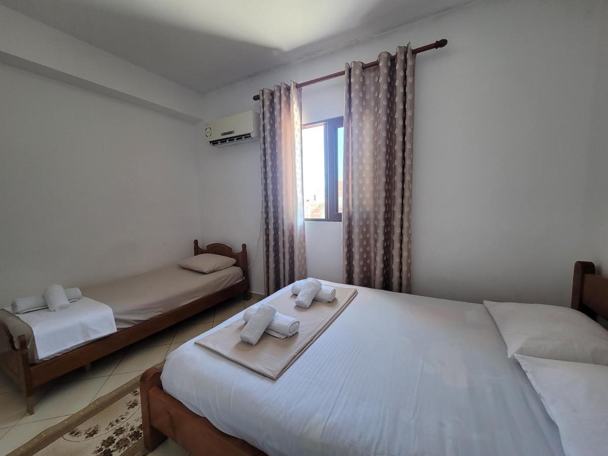 Guesthouse Veliaj Ksamil Ngoại thất bức ảnh