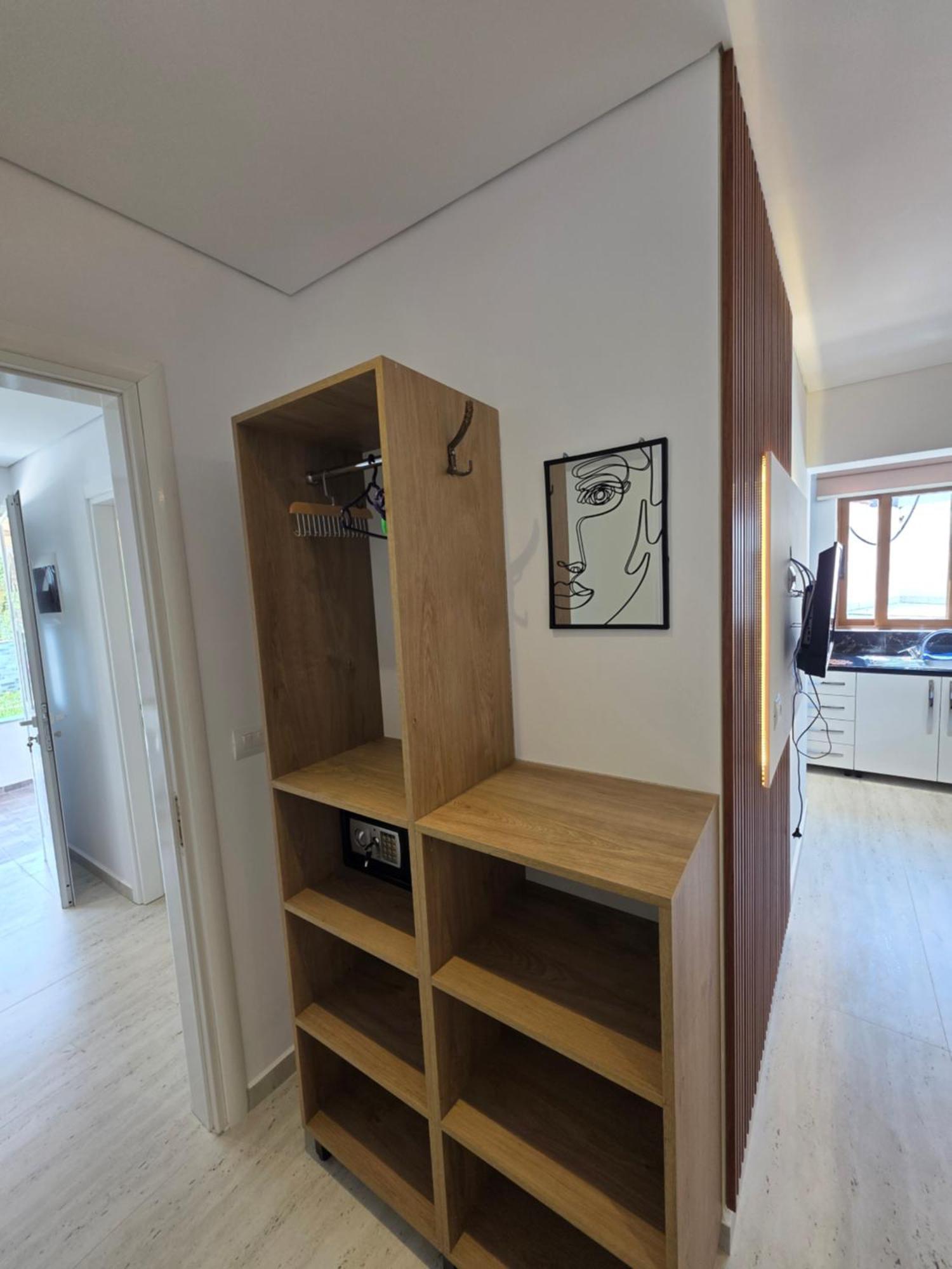 Guesthouse Veliaj Ksamil Ngoại thất bức ảnh